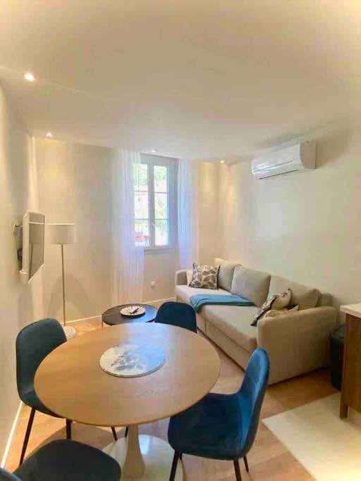 Le Palm Appartement Elegant & Design En Bord Riviere Collobrières Exteriör bild