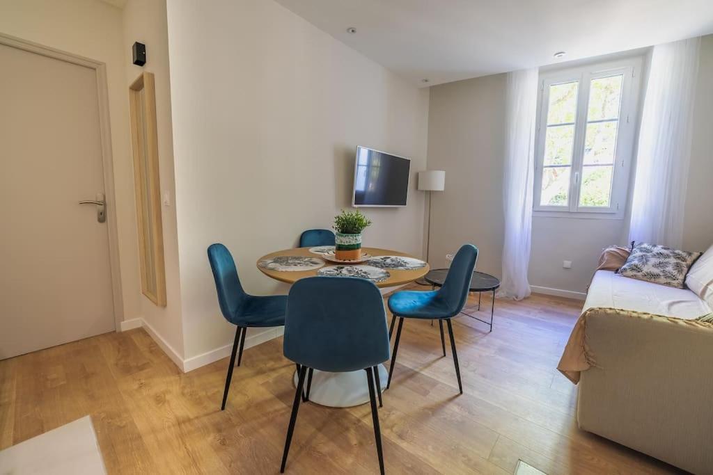 Le Palm Appartement Elegant & Design En Bord Riviere Collobrières Exteriör bild
