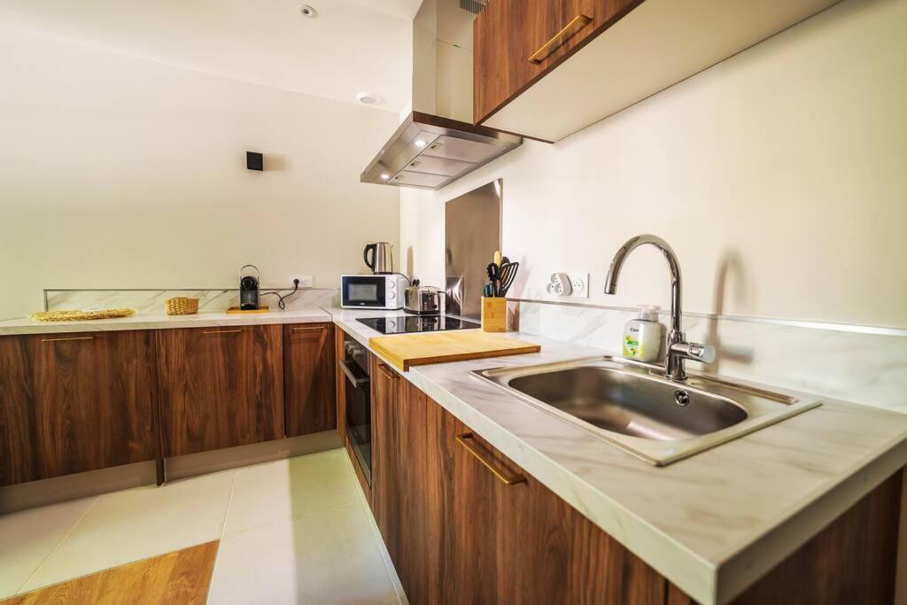 Le Palm Appartement Elegant & Design En Bord Riviere Collobrières Exteriör bild