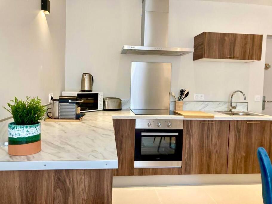Le Palm Appartement Elegant & Design En Bord Riviere Collobrières Exteriör bild
